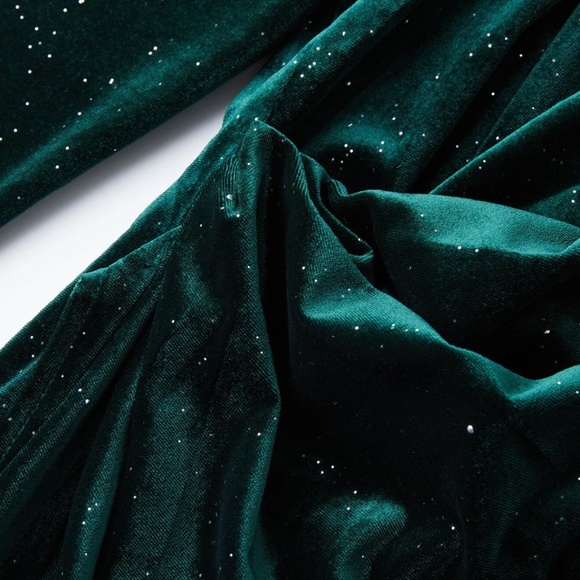 Sparkly Deep Green Velvet Deep V High Slit Midi Dress Long Sleeve - Picture 10 of 16